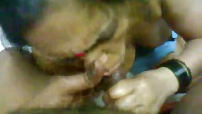 Đồng tính nữ trong hình xăm làm sec thu 2018 cho một ngon cuni