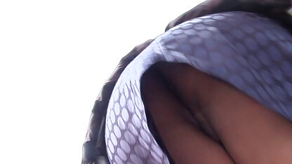 Một người phim một điện thoại phim sec thu vat di động thổi kèn từ một quyến rũ milf