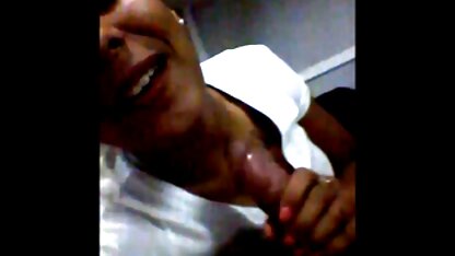 Con điếm sexy vú bự nhảy vào dương vật của một chàng trai phim sec heo dit nguoi