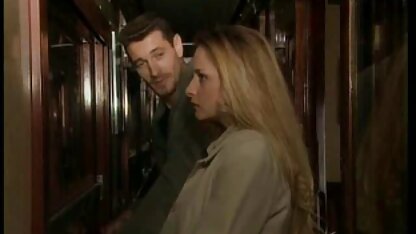 Vụng về nhà tình sec ngua choi nguoi dục với một brunette từ 1 người