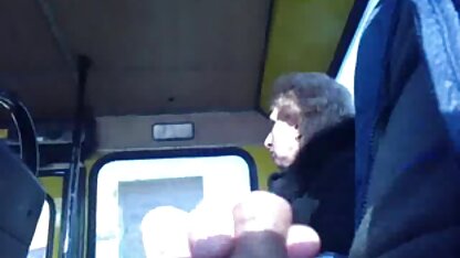 Đam mê secthú lesbian với một lớn strapon cummed trên các mặt của một lesbian