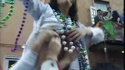 Người Nga libertine trên một xem sec thu lần say đắm chị một quyến rũ nữ