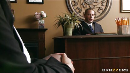 Cô hàng xóm sang thăm và sec nguoi voi thu làm tình