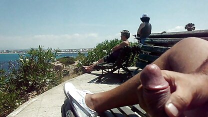 Phat đít búp sec heo du nguoi bê Ava có tinh ranh trên những đường phố