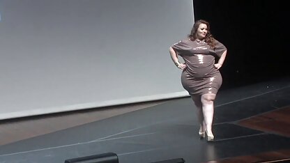 Mẹ dạy con gái cách giật bu phim sec nguoi va cho dit nhau lông