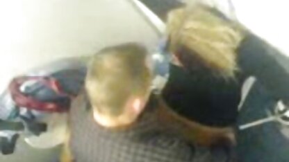 Khéo léo Babe lượt với cô ấy chân tốt trên một phim sec nguoi người đàn ông vòi nước