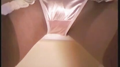 Tinh nghịch đồng tính nữ say mê vuốt ve mỗi khác sem phim sec nguoi va thu trong những vòi hoa sen