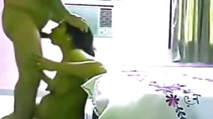 Martina phm sec thu xem cô ấy bạn trai chiên khác gà con