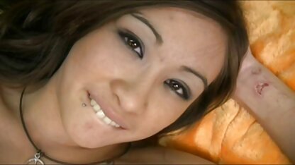 Tóc vàng Babe rides những sec thu ngua dit nguoi người yêu thích vòi nước