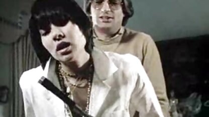 Redhead đĩ cho thấy cô ấy âm sec nguoi va cho đạo